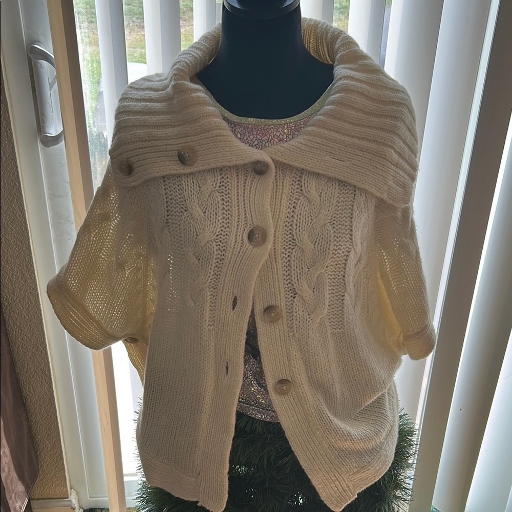 Women's Cream Cable Knit Sweater